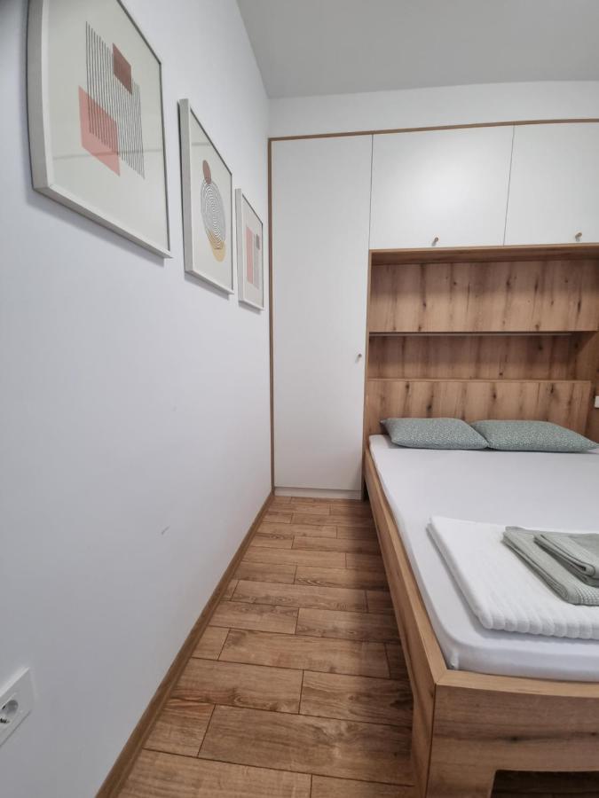 Lovely 1-Bedroom Rental Unit With Free Parking Skopje Exterior photo
